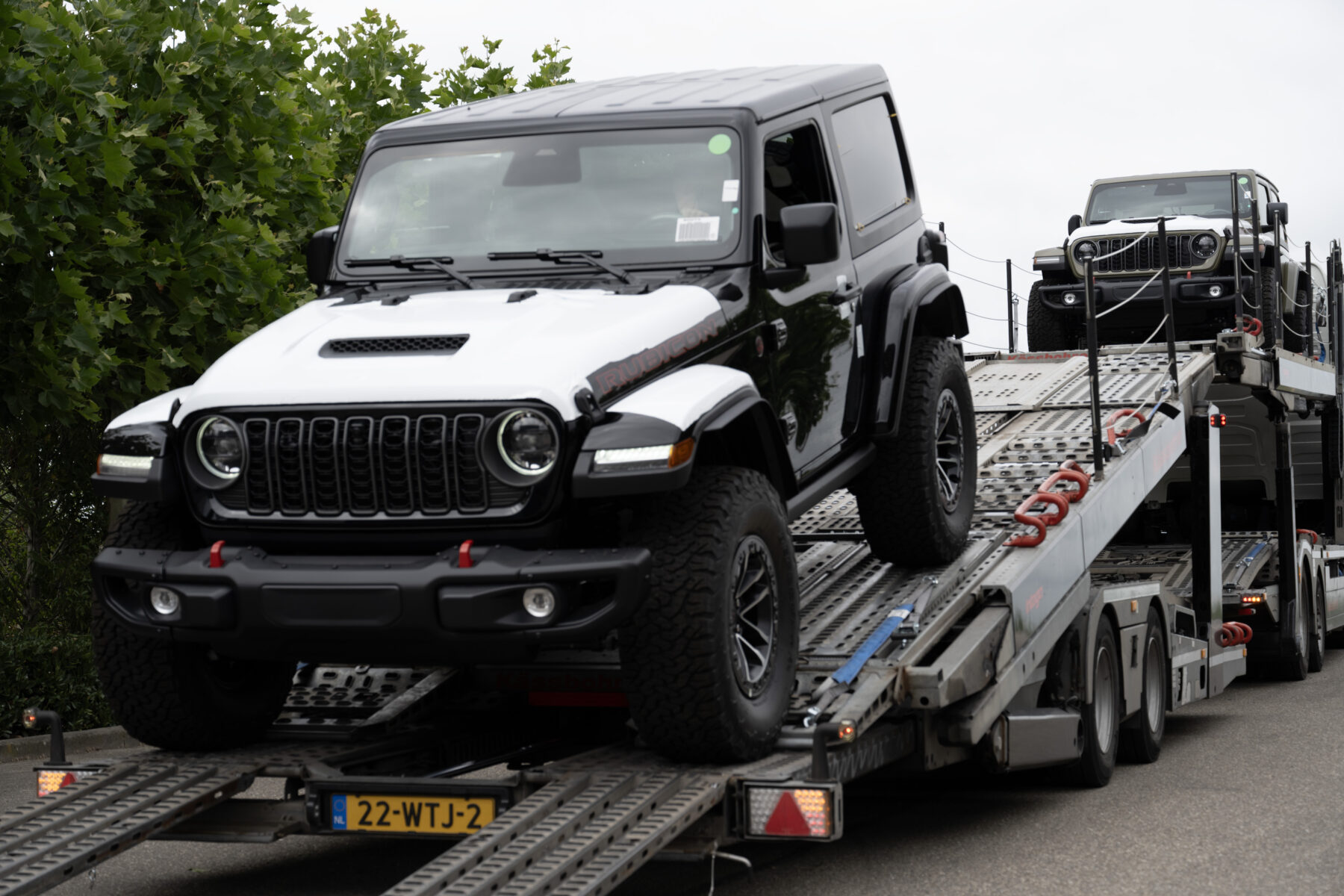 New Jeep Wrangler being prepared for the European market at VDS Global Support.