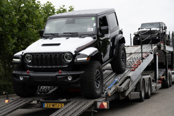 New Jeep Wrangler being prepared for the European market at VDS Global Support.
